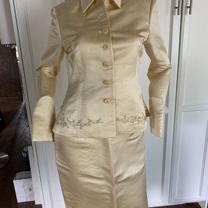 jones ny 6 satin creamy ivory goldish jacket skirt
